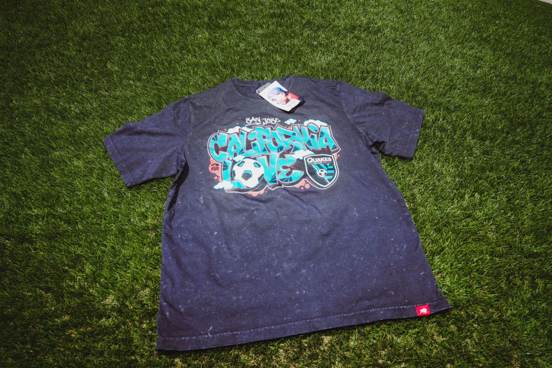 CALIFORNIA LOVE TEE - 2PAC X SAN JOSE EARTHQUAKES